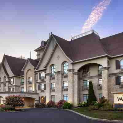 Hotel Vallea Bromont, Tapestry Collection by Hilton Hotel Exterior