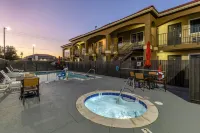Quality Inn & Suites - Hot Tub