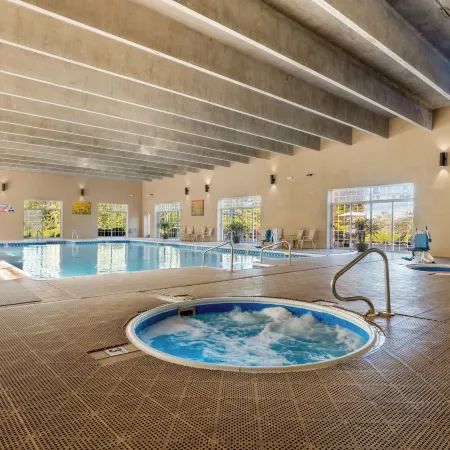 Grand Crowne Resort