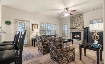 Silver Dollar Hideaway in Stonebridge Community