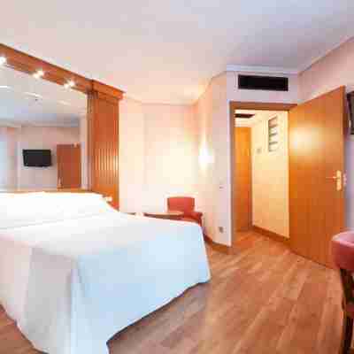 Gran Hotel Los Angeles Rooms