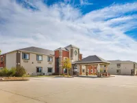 Howard Johnson by Wyndham Oacoma Hotel & Suites Hotels in Lyman County