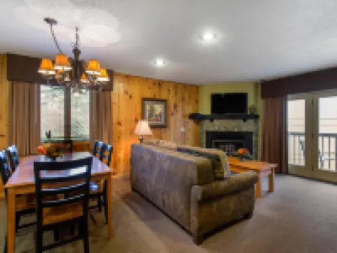 Bluegreen Vacations Blue Ridge Village, an Ascend Collection Resort Hotels in Seven Devils