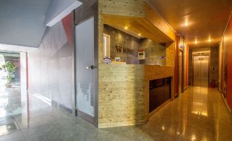 Yeongju Hotel W