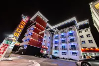 江陵鏡浦台天堂酒店 - 汽車旅館