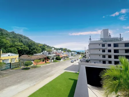 Foresthouse Beach Hostel