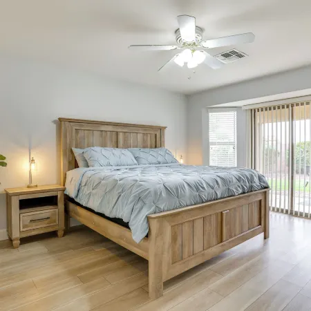 Spacious & Fenced Yard: Relaxing Home in Surprise