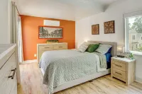 Private Porch! Charming Stay 6 Mi to Arrowhead - Homestays
