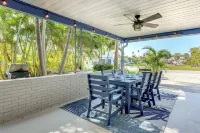Indian Rocks Beach Home - 2 Blocks to Beach! - Parkplatz