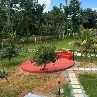 JUNGLE FARMS BY MAARK INN Hotel Exterior
