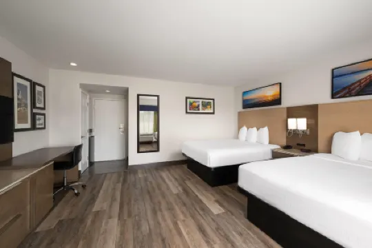 Days Inn by Wyndham Monterey Downtown