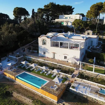 Elegant Villa In Anacapri | Infinity Pool & Design