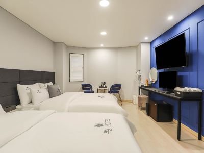 Gimpo Queen Hotel