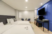 Gimpo Queen Hotel - 2-Star