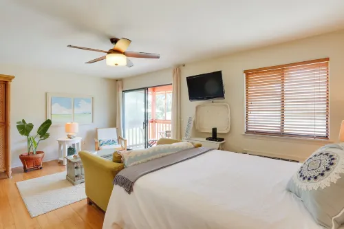 Cute PCB Condo by Lake Powell w/ Pool Access! - parking