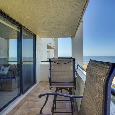 Cozy Condo w/ Gulf View, Bird Watching