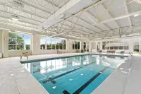 Luxury 3 Bed 3 Bath Resort Beaches Pool Golf