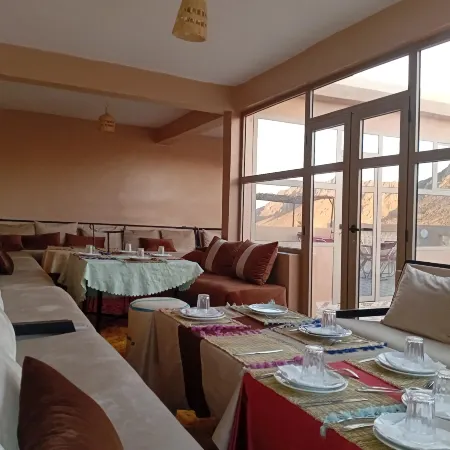 Auberge Restaurant Tissili " Oasis de Fint" Отели в г. Фин