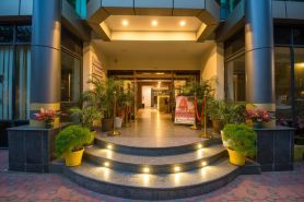 FabHotel Greenland Grand - Nr Kalinga Stadium