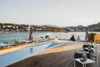 Lasala Plaza Hotel - Beach