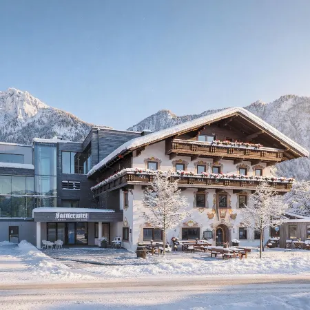 Hotel Wirtshaus Sattlerwirt Отели в г. Эббс