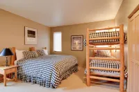 Family-Friendly Home ~ 2 Mi to River Run Day Lodge - spa