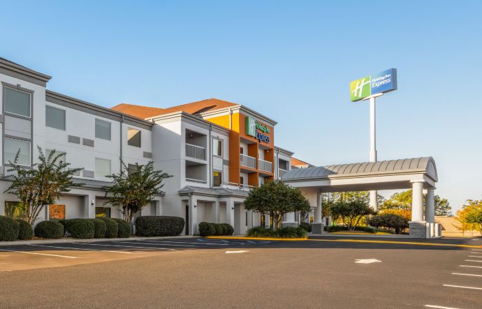 Holiday Inn Express TIFTON by IHG