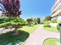 Apartment in Golfe-Juan with Sea View