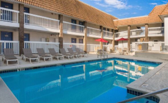 Motel 6 Duncanville, TX - Dallas