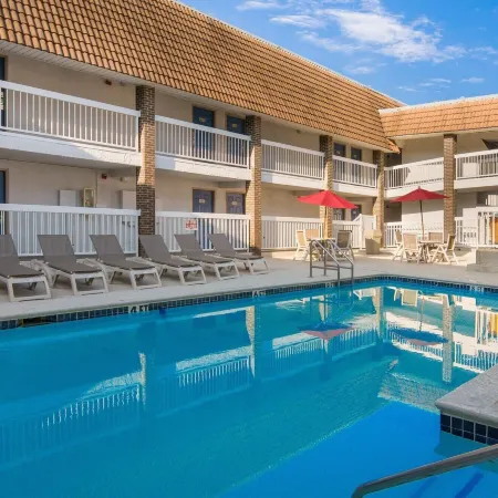 Motel 6 Duncanville, TX - Dallas
