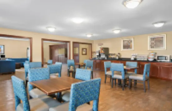 Comfort Inn & Suites Cincinnati Eastgate