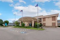 Clarion Inn Elmira-Horseheads - Parkplatz
