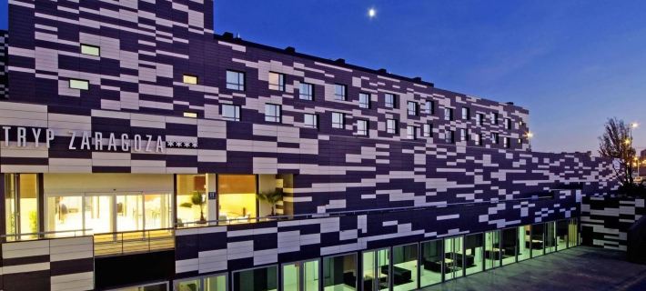 Hotel Zentral Ave Hotels in Zaragoza