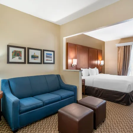 Comfort Suites - Jefferson City