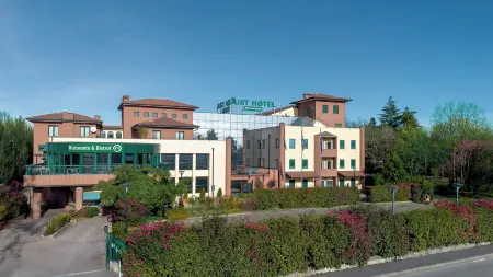 Just Hotel Saronno