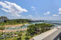 Darwin Waterfront Short Stay Apartments - Ocean View
