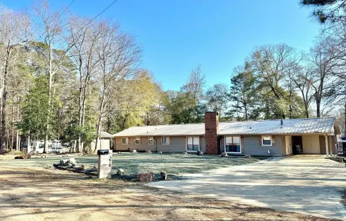 Negreet Retreat#2 Clean Waterfront Midlake Toledo Bend Sleeps 12 with Hot Tub