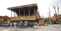 DeLaila Luxury Houseboats by Shahnawaz - Bed and Breakfasts