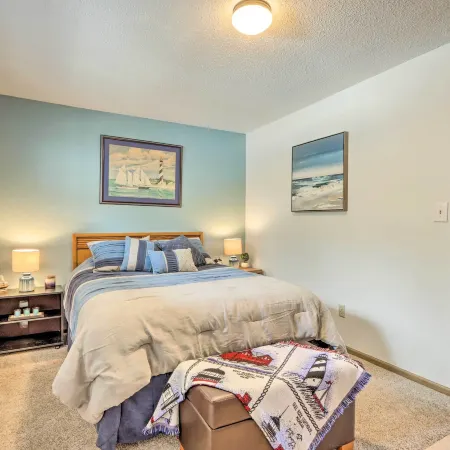 Pool + Boat Slip Available: Osage Beach Condo!