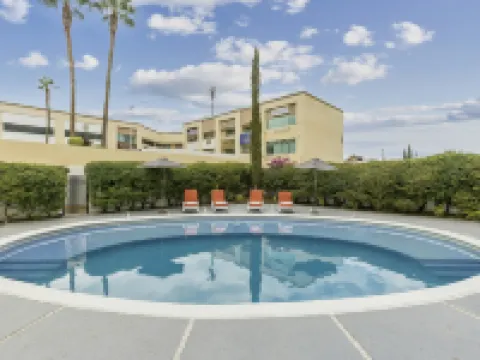 Fiesta Inn Express Chihuahua チワワのホテル