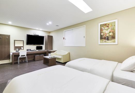 오산 아너스 호텔 로비 또는 편의시설