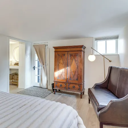 2 Mi to Downtown Denver Stylish Gem with Fireplace!