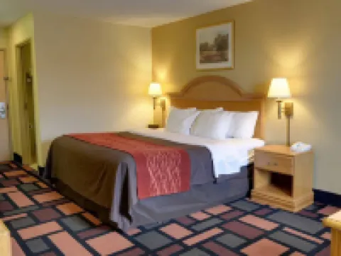 Quality Inn & Suites Malvern Hotels in Malvern