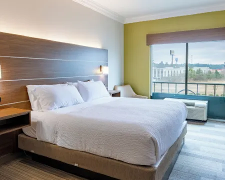 Holiday Inn Express & Suites MACON - I-475 by IHG Hotels in Macon
