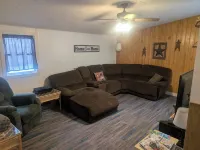 Near the park! 3-bedroom house with wifi and AC