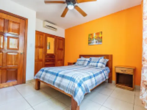 Kevin Kondos Hotels in Carenero