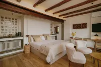 Hotel Santa Llucia Rupit - Parvekkeita