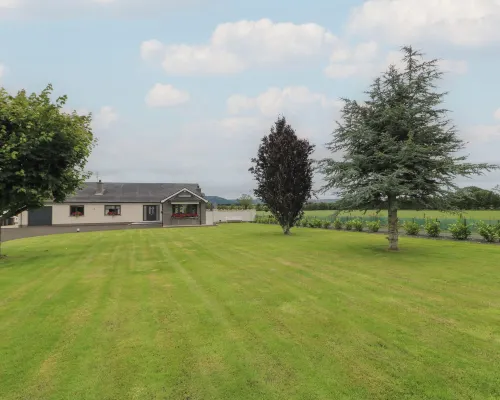 Clarmes House Hotels in Limavady
