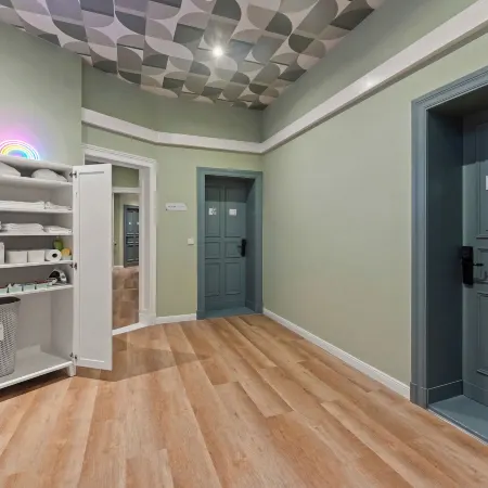 Motz19 Studios Berlin- Schöneberg Kitchenette & Digital Access Отели рядом с достопримечательностью «Культурный центр «Адмиралспаласт»»