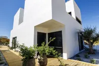 Tavirabliss Signature Villa - Villas